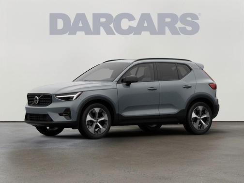 2026 Volvo XC40 Plus, B5 AWD Gas (mild hybrid), Dark