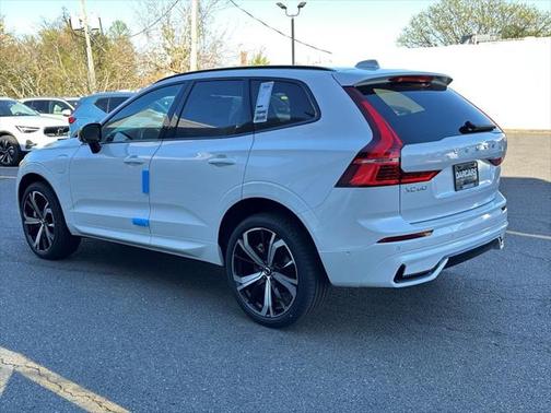 2025 Volvo XC60 Plug-In Hybrid T8 Ultra