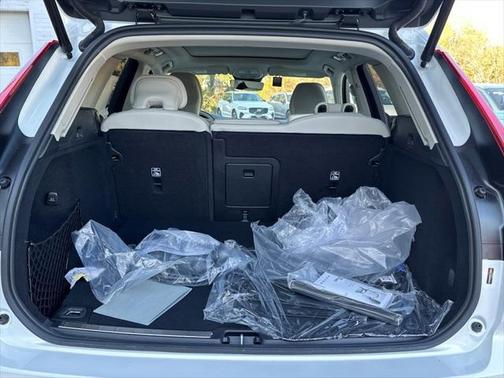 2025 Volvo XC60 Plug-In Hybrid T8 Ultra
