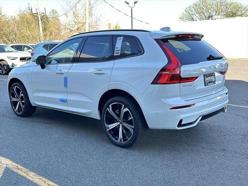 2025 Volvo XC60 Plug-In Hybrid T8 Ultra