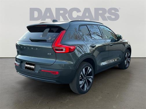 2026 Volvo XC40 B5 Ultra