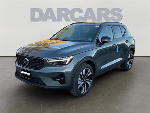 2026 Volvo XC40 B5 Ultra