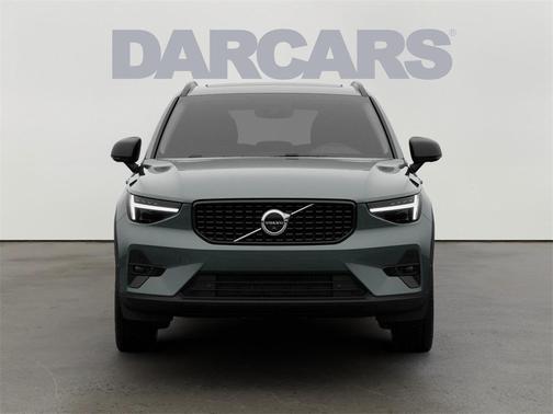 2026 Volvo XC40 B5 Ultra
