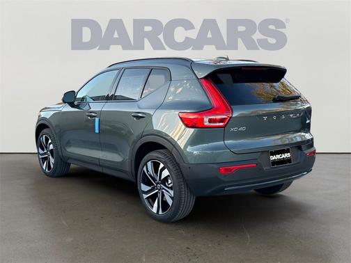 2026 Volvo XC40 B5 Ultra