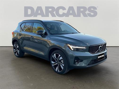 2026 Volvo XC40 B5 Ultra