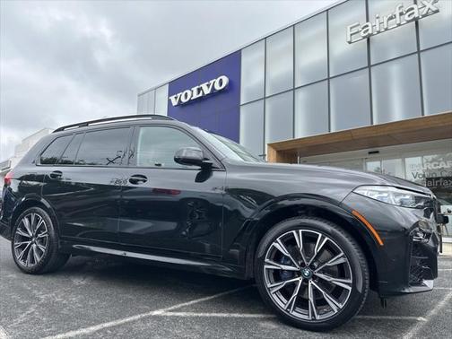 2022 BMW X7 M50i
