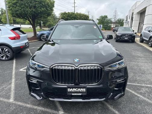 2022 BMW X7 M50i