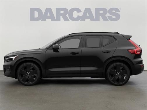 2026 Volvo XC40 B5 Ultra Black Edition