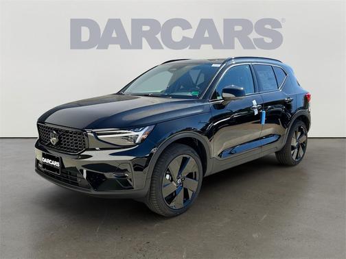 2026 Volvo XC40 B5 Ultra Black Edition