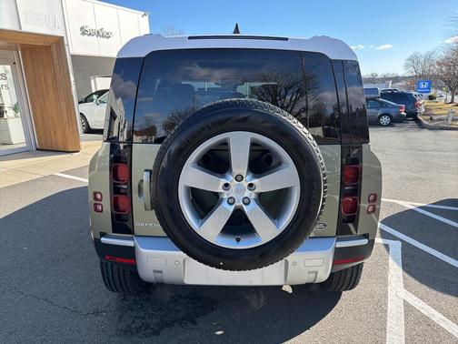 2023 Land Rover Defender 110 S