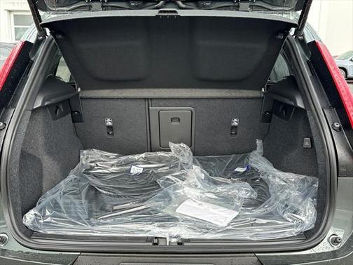 2026 Volvo XC40 B5 Ultra