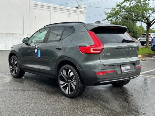2026 Volvo XC40 B5 Ultra
