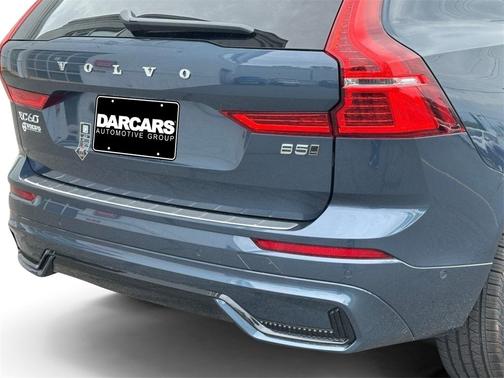 2025 Volvo XC60 B5 Plus