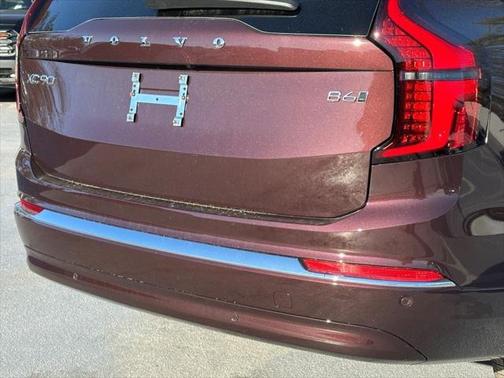 2025 Volvo XC90 B6 Core