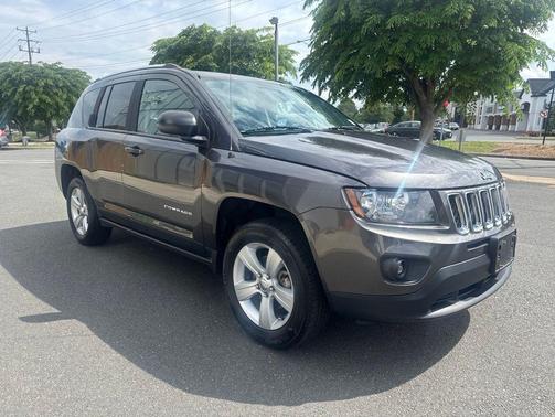 Granite Crystal Metallic Clearcoat 2014 Jeep Compass Sport