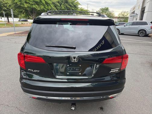 Modern Steel Metallic 2016 Honda Pilot Touring
