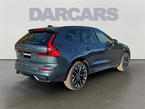 2026 Volvo XC60 B5 Ultra