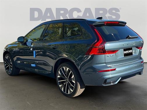 2026 Volvo XC60 B5 Ultra