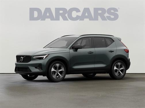 2026 Volvo XC40 Plus, B5 AWD Gas (mild hybrid), Dark