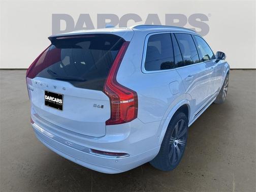 2024 Volvo XC90 B6 Ultimate Bright Theme 6-Seater