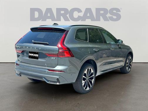 Forest Lake 2026 Volvo XC60 B5 Plus