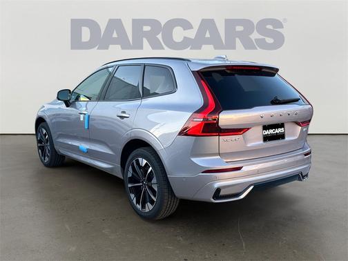 2026 Volvo XC60 B5 Plus