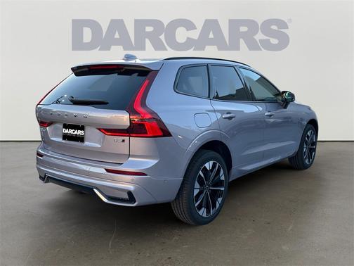 2026 Volvo XC60 B5 Plus