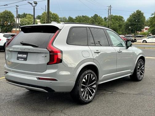 2026 Volvo XC90 B6 Ultra Dark Theme 6-Seater