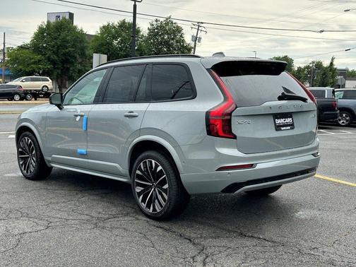 2026 Volvo XC90 B6 Ultra Dark Theme 6-Seater