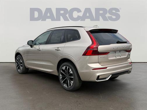 Bright Dusk Metallic 2026 Volvo XC60 B5 Plus