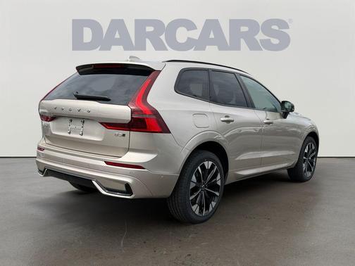 Bright Dusk Metallic 2026 Volvo XC60 B5 Plus