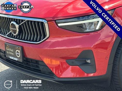 2023 Volvo XC40 B5 Plus Bright Theme