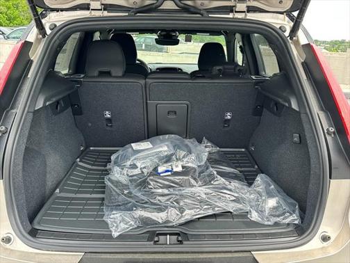 2024 Volvo XC40 Recharge Pure Electric Twin Plus