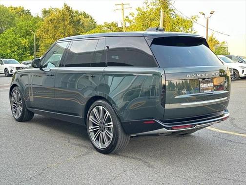 2025 Land Rover Range Rover P400 SE 7 Seat