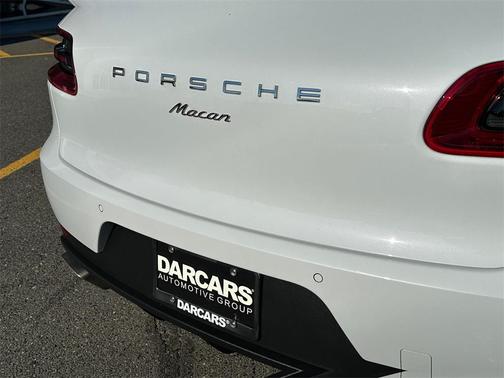 2017 Porsche Macan Base