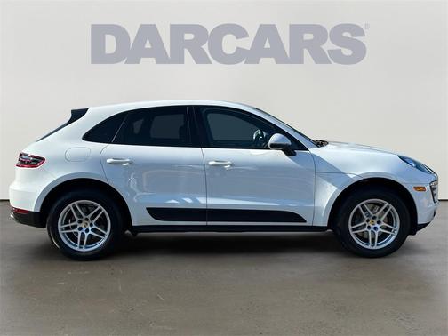 2017 Porsche Macan Base