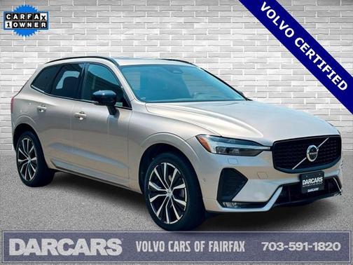 2023 Volvo XC60 B5 Plus Dark Theme