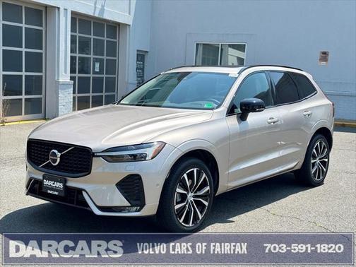 2023 Volvo XC60 B5 Plus Dark Theme