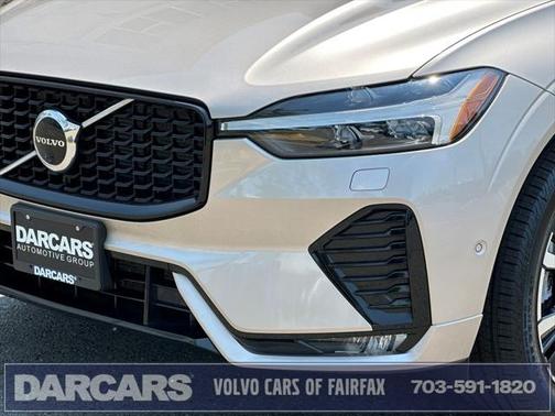 2023 Volvo XC60 B5 Plus Dark Theme