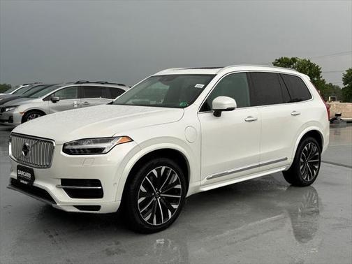2018 Volvo XC90 Hybrid T8 Inscription