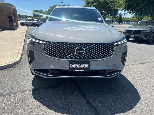 Vapour Grey Metallic 2025 Volvo XC90 Plug-In Hybrid T8 Plus 7-Seater