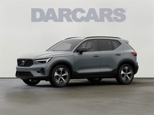 2026 Volvo XC40 B5 Plus