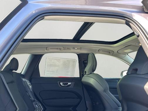 Aurora Silver 2026 Volvo XC60 B5 Plus