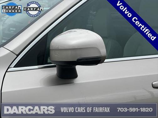 2024 Volvo XC90 B6 Ultimate Bright Theme 6-Seater