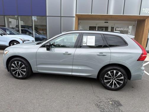 Vapour Grey Metallic 2025 Volvo XC60 B5 Plus