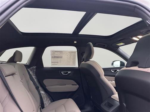 2026 Volvo XC60 B5 Core