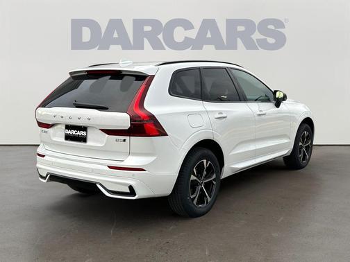 2026 Volvo XC60 B5 Core
