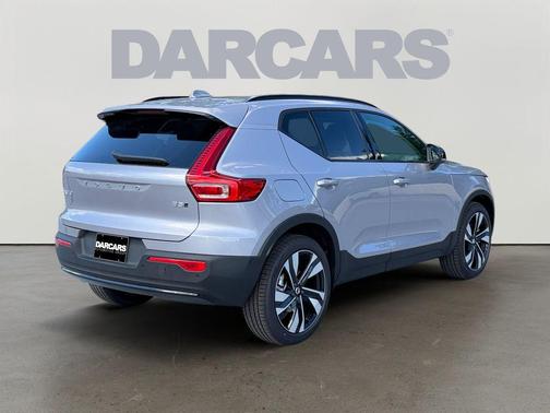 Aurora Silver 2026 Volvo XC40 Ultra, B5 AWD Gas (mild hybrid), Dark
