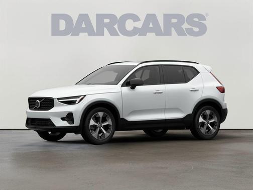 2026 Volvo XC40 Plus, B5 AWD Gas (mild hybrid), Dark