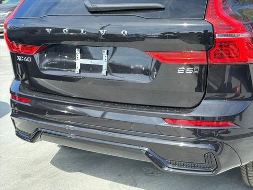 2025 Volvo XC60 B5 Ultra